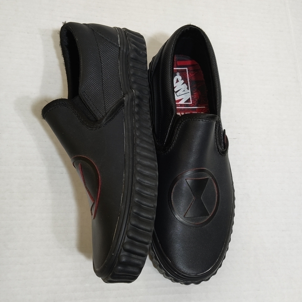 Vans Off The Wall Unisex X Marvel Leather Slip-On Shoes Black Widow 5 6.5 - Picture 7 of 11
